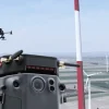 Drohne DJI Matrice 350 mit Wind Turbine Inspections & Blade Management Solutions, während der Inspektion einer WIndkraftanlage