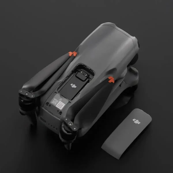DJI Mobilfunk Dongle 2 mit in AIR 3 montiert